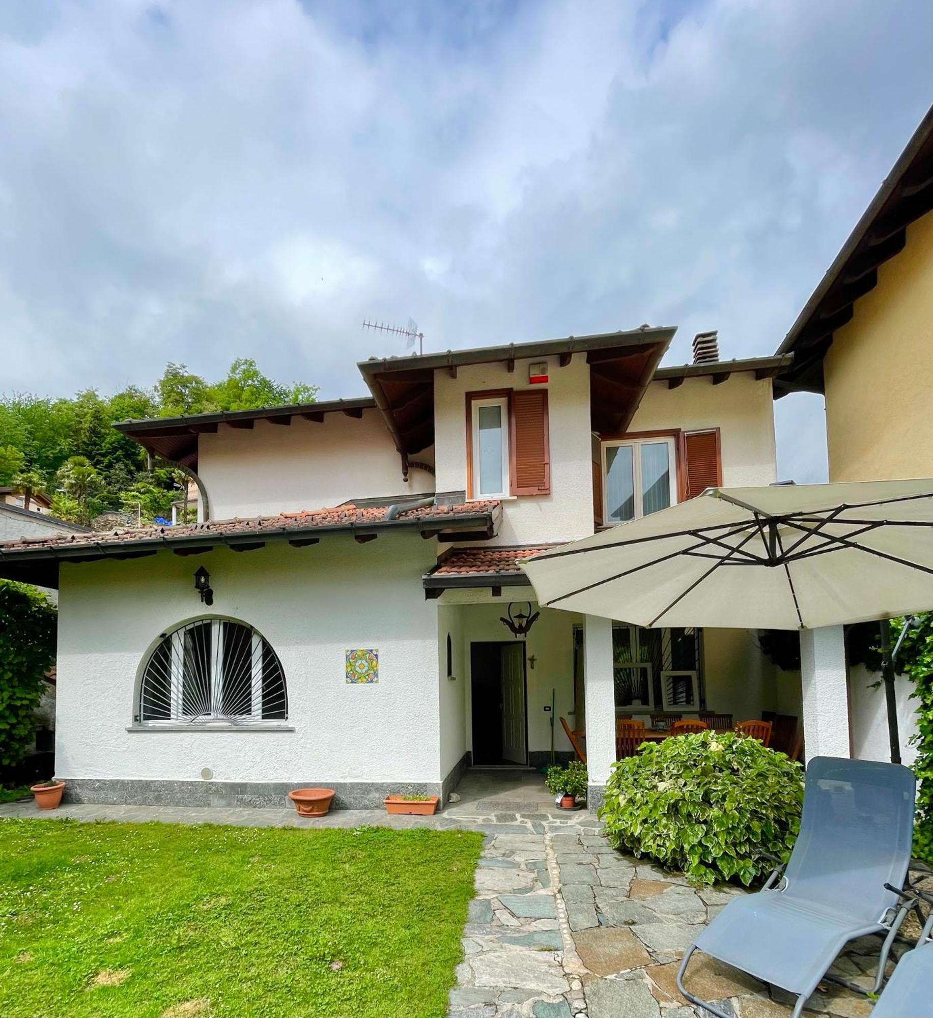 Villa Mia Lugano Lake Brusimpiano Екстериор снимка